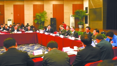 袁贵仁参加全国政协教育界别联组会.jpg